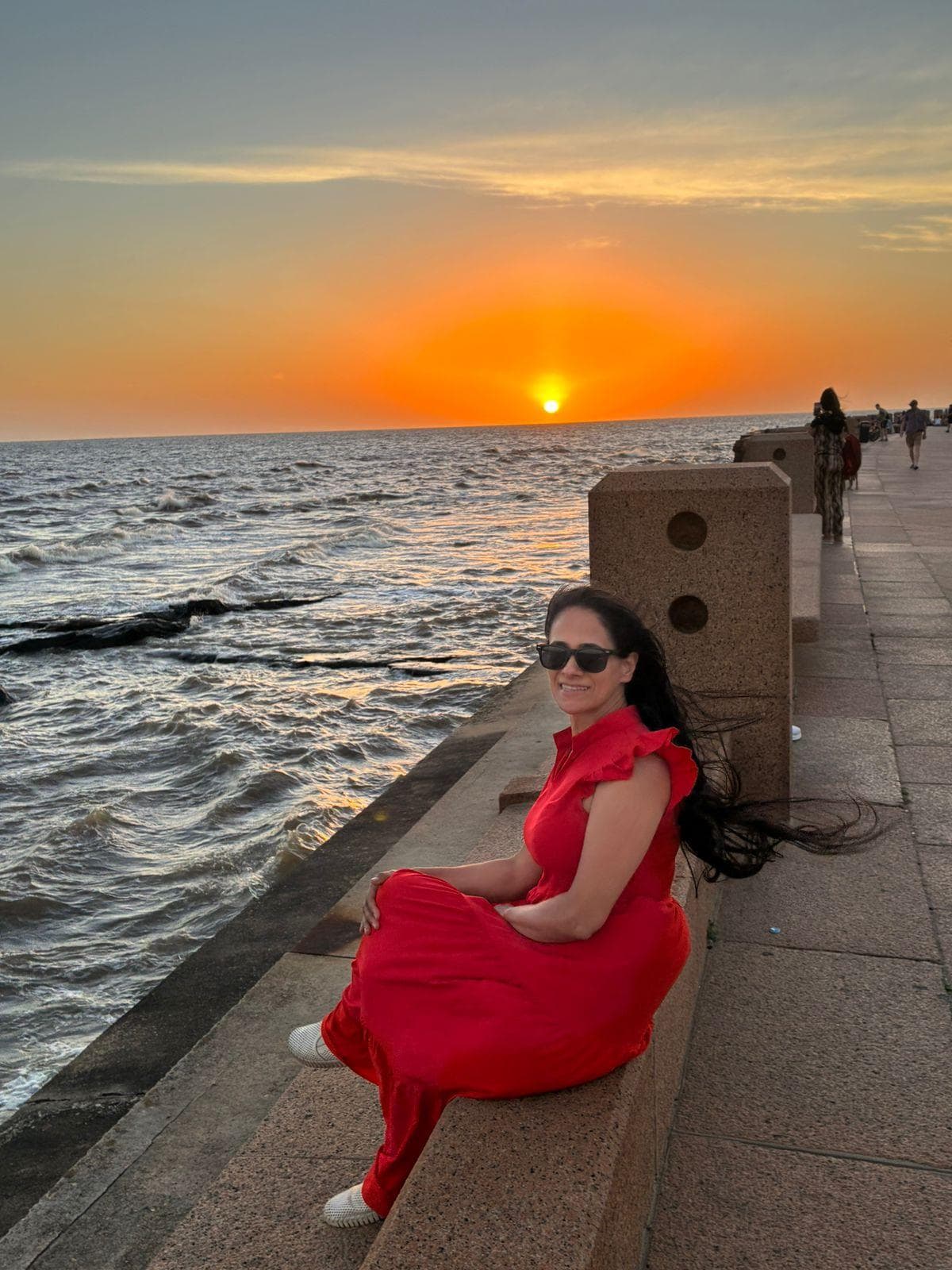 Contemplando o Maravilhoso Pôr do Sol em frente ao Hotel Ibis Rambla!!!!