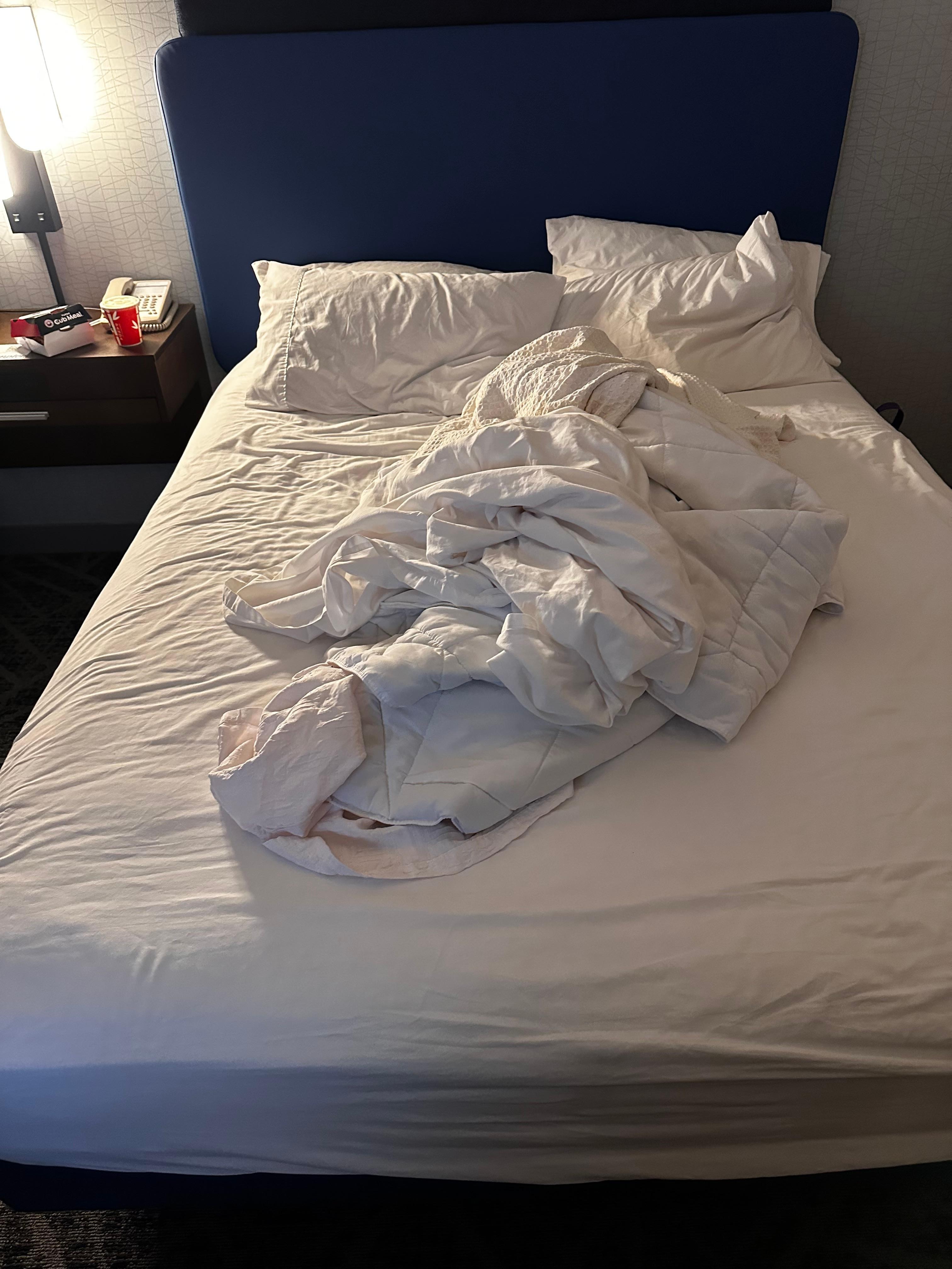 Housekeeping should be mandatory being such a top quality hotel “supposedly” not by request. 