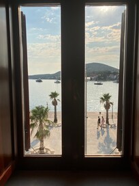 A room with a view (studio)
