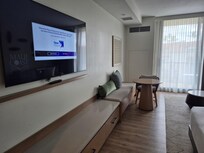 Kai-King Room
