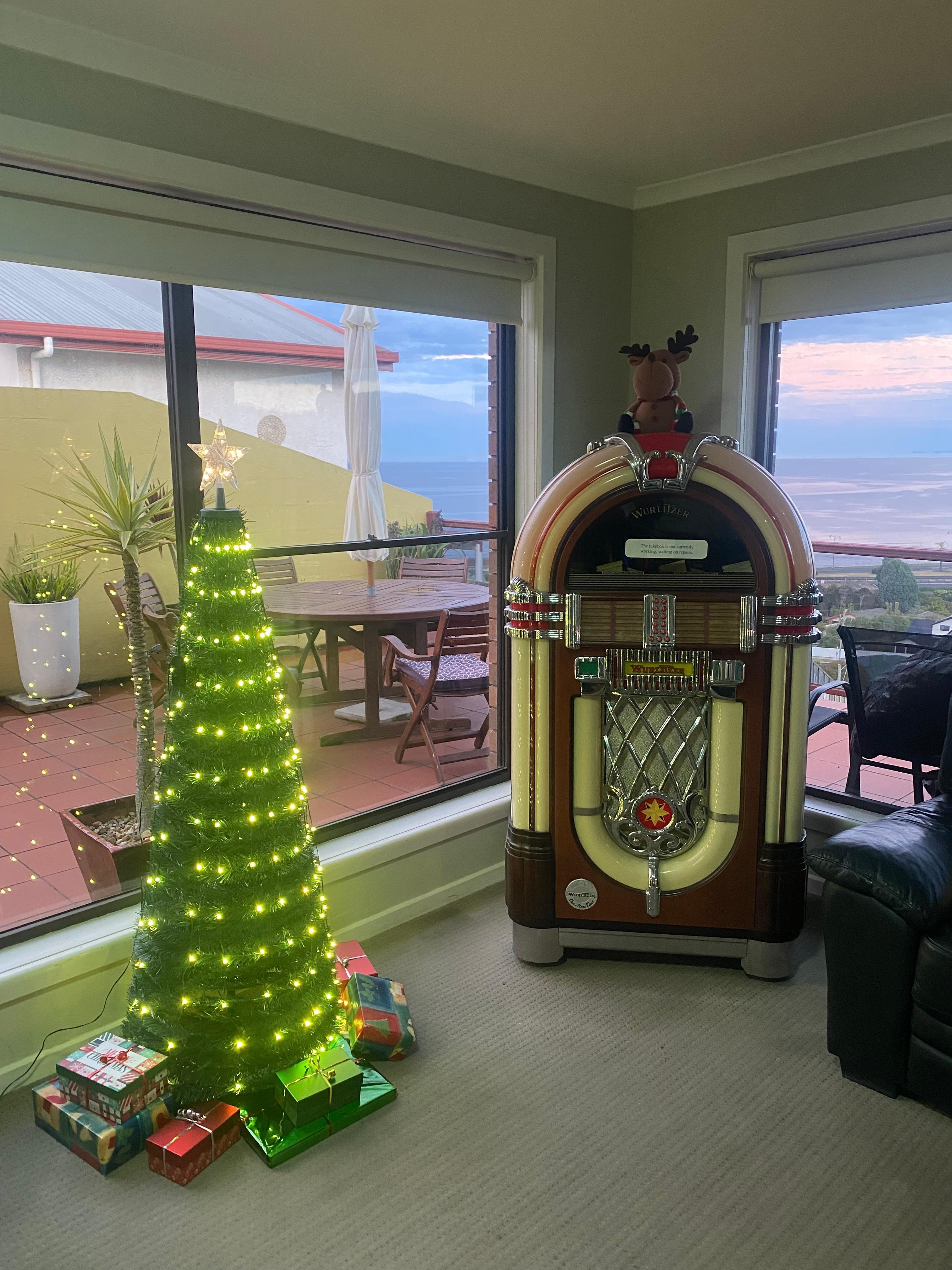 Downstairs living room ... Juke Box with a view!