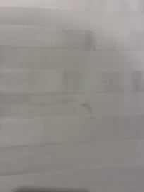 Lençol com manchas... parecia usado