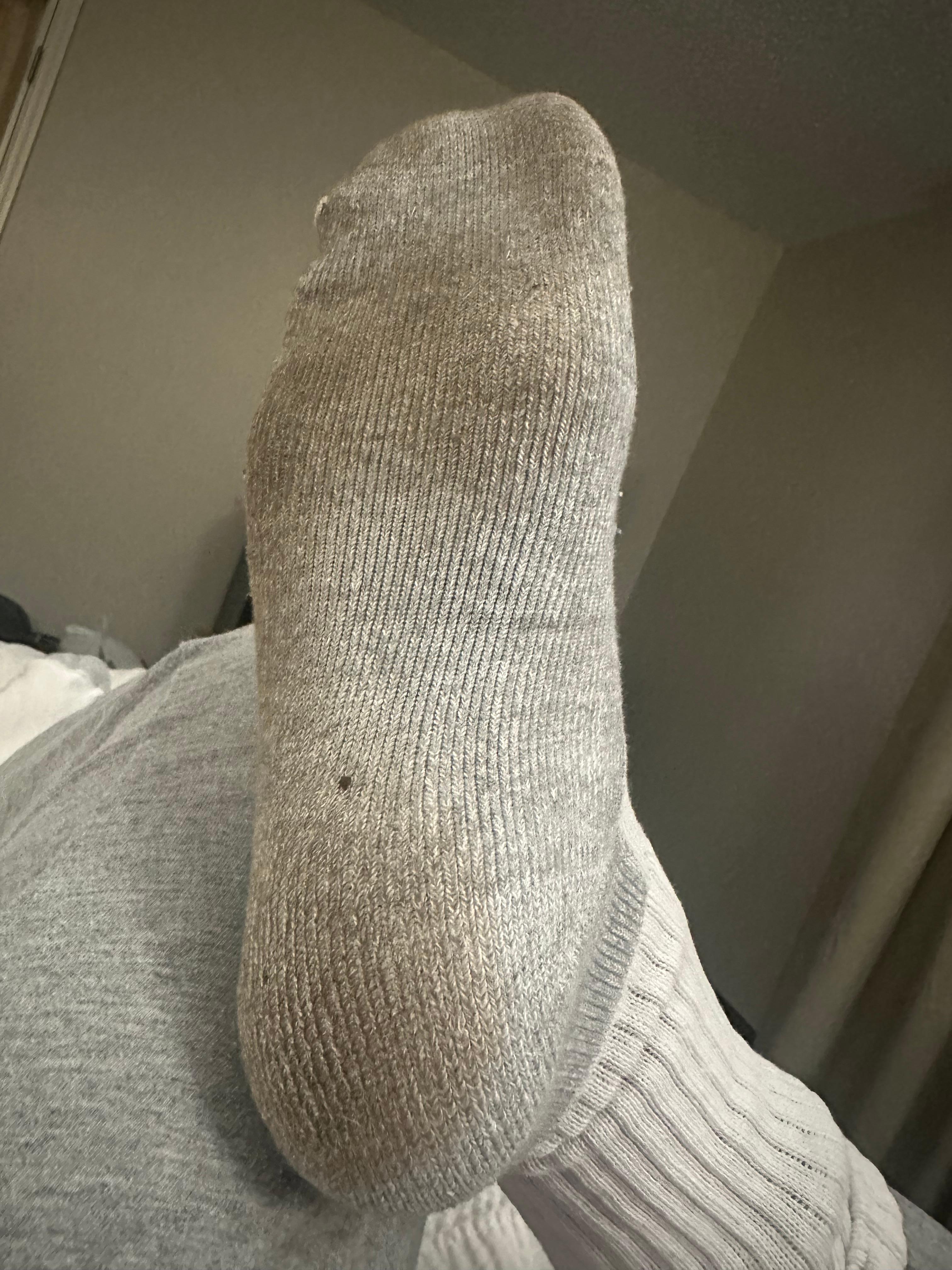 Clean socks on room carpet for 5 minutes