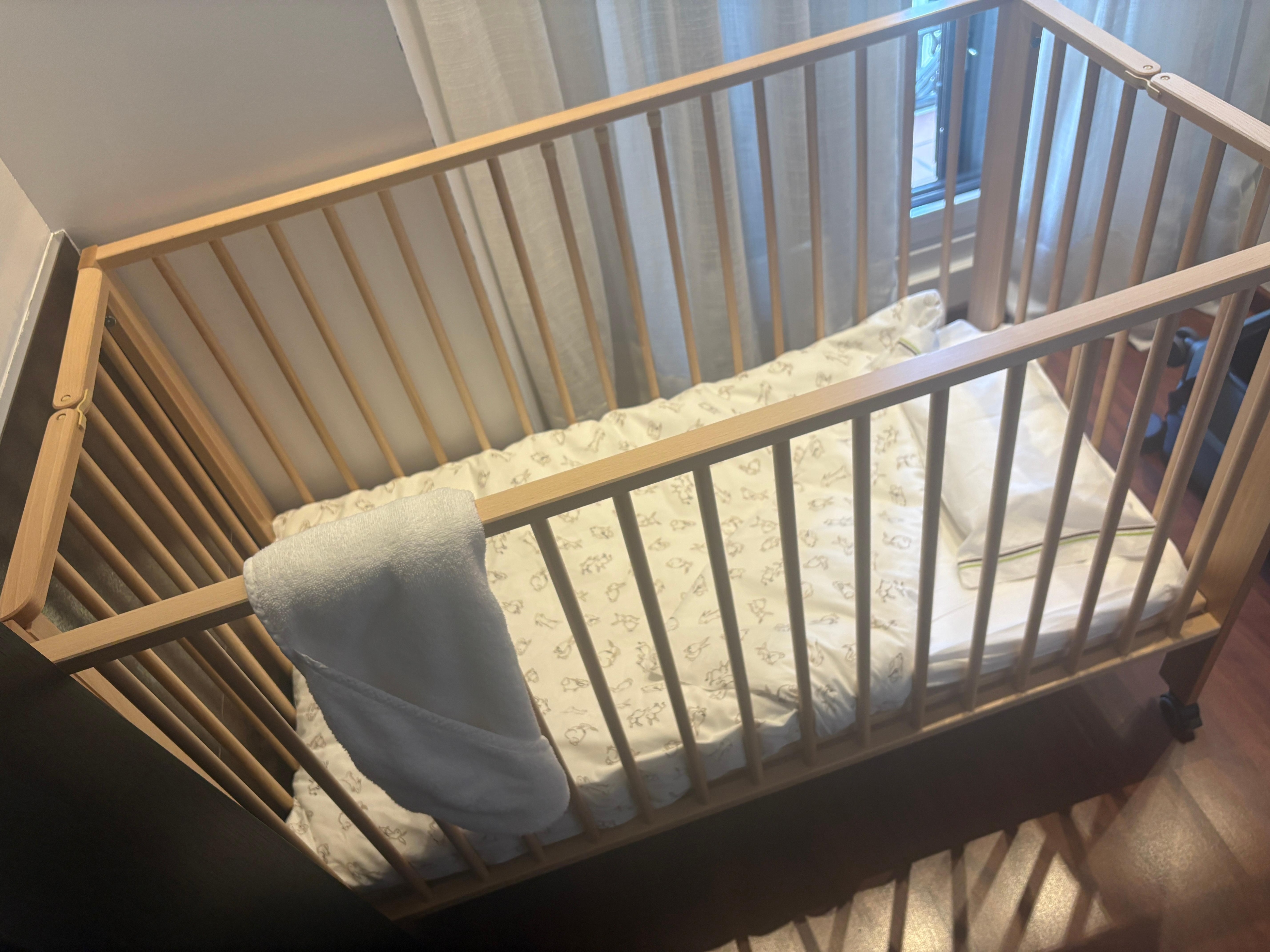 They provided a great crib plus child towel. 