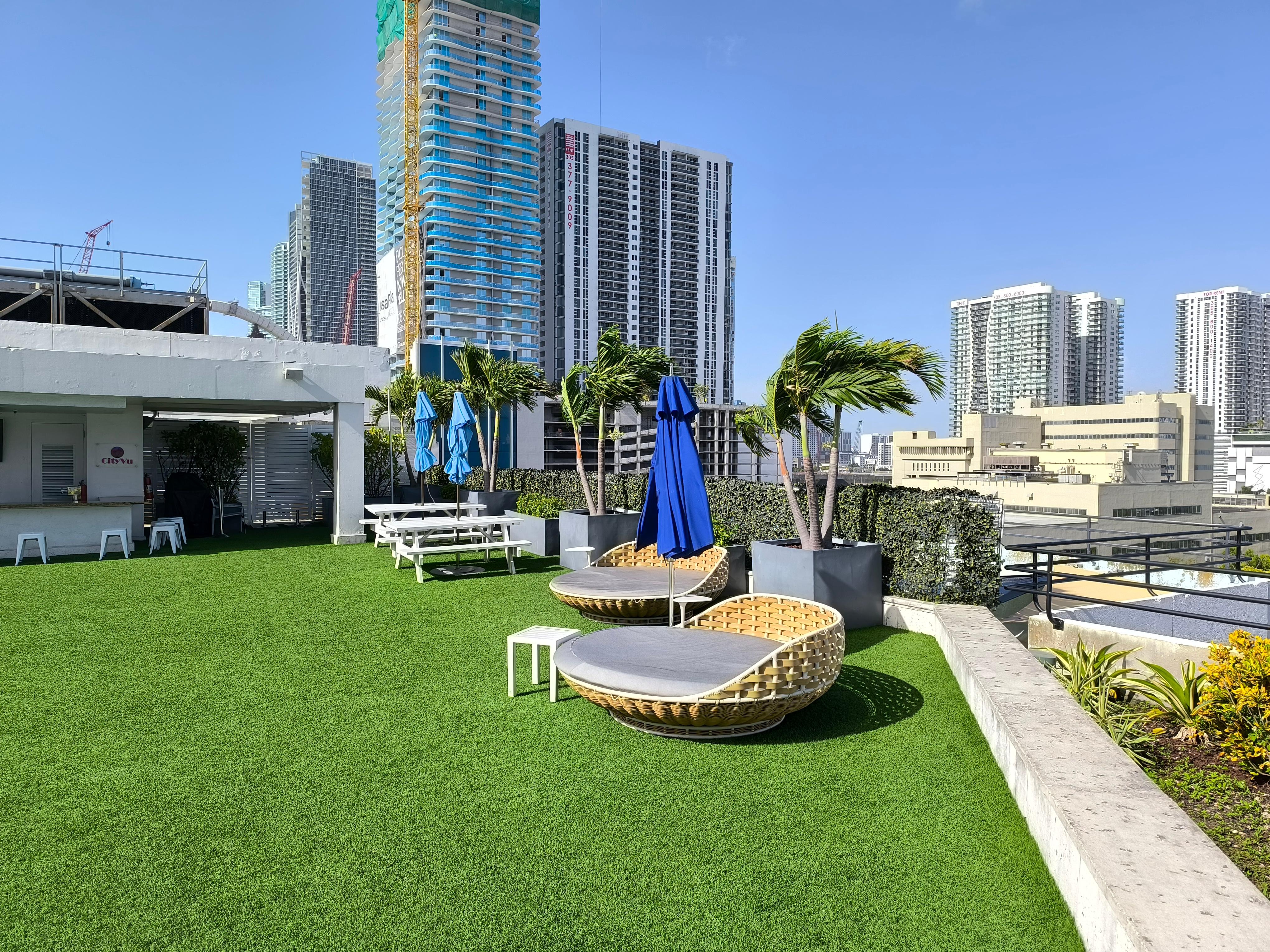 Uitzicht aan het zwembad