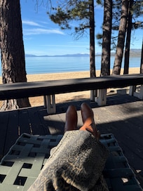 What hung the Dinner Cruise boat take off at 5 pm