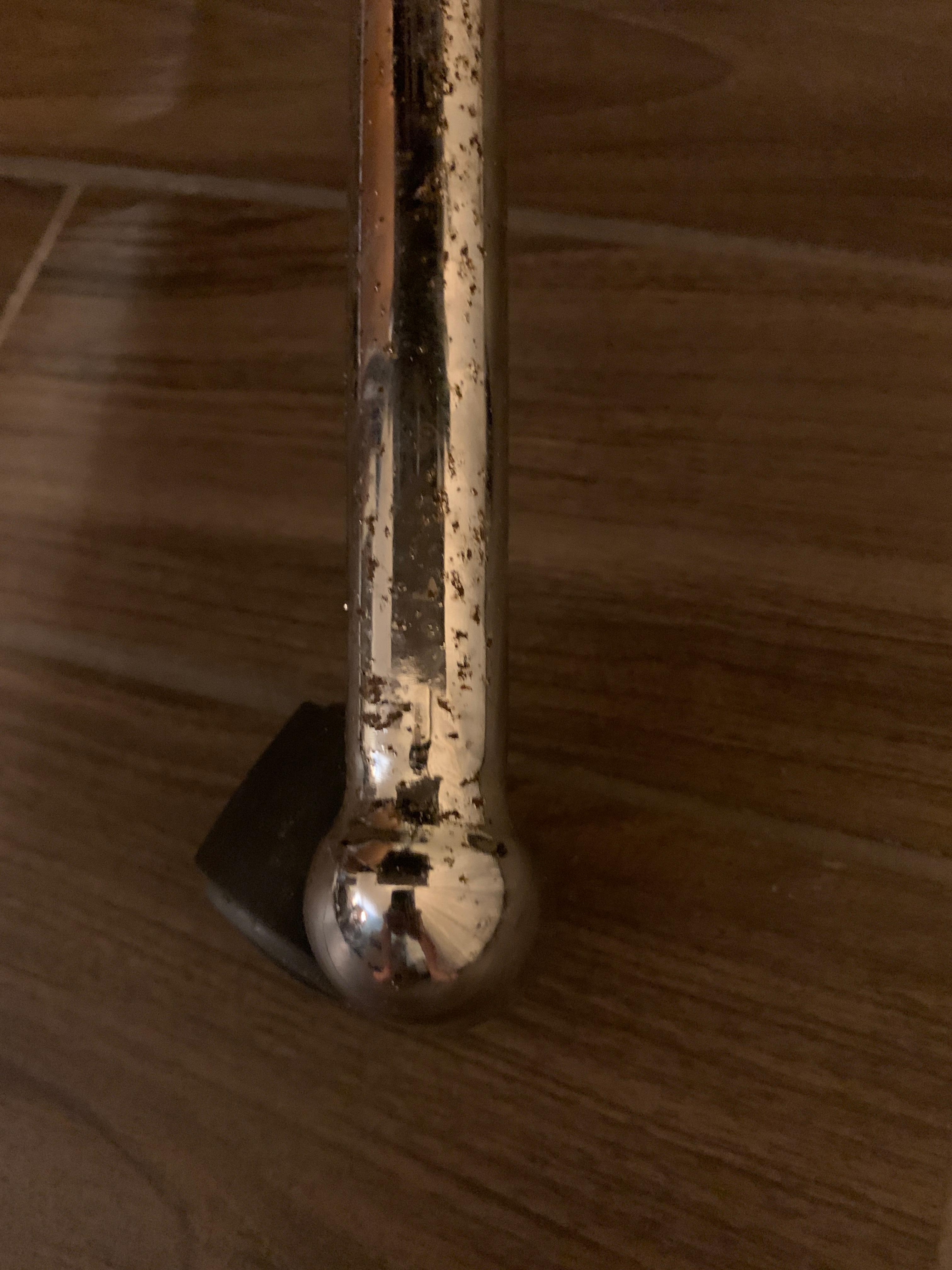 Chair legs were rusted. 