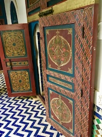 Oprindelige døre mange steder