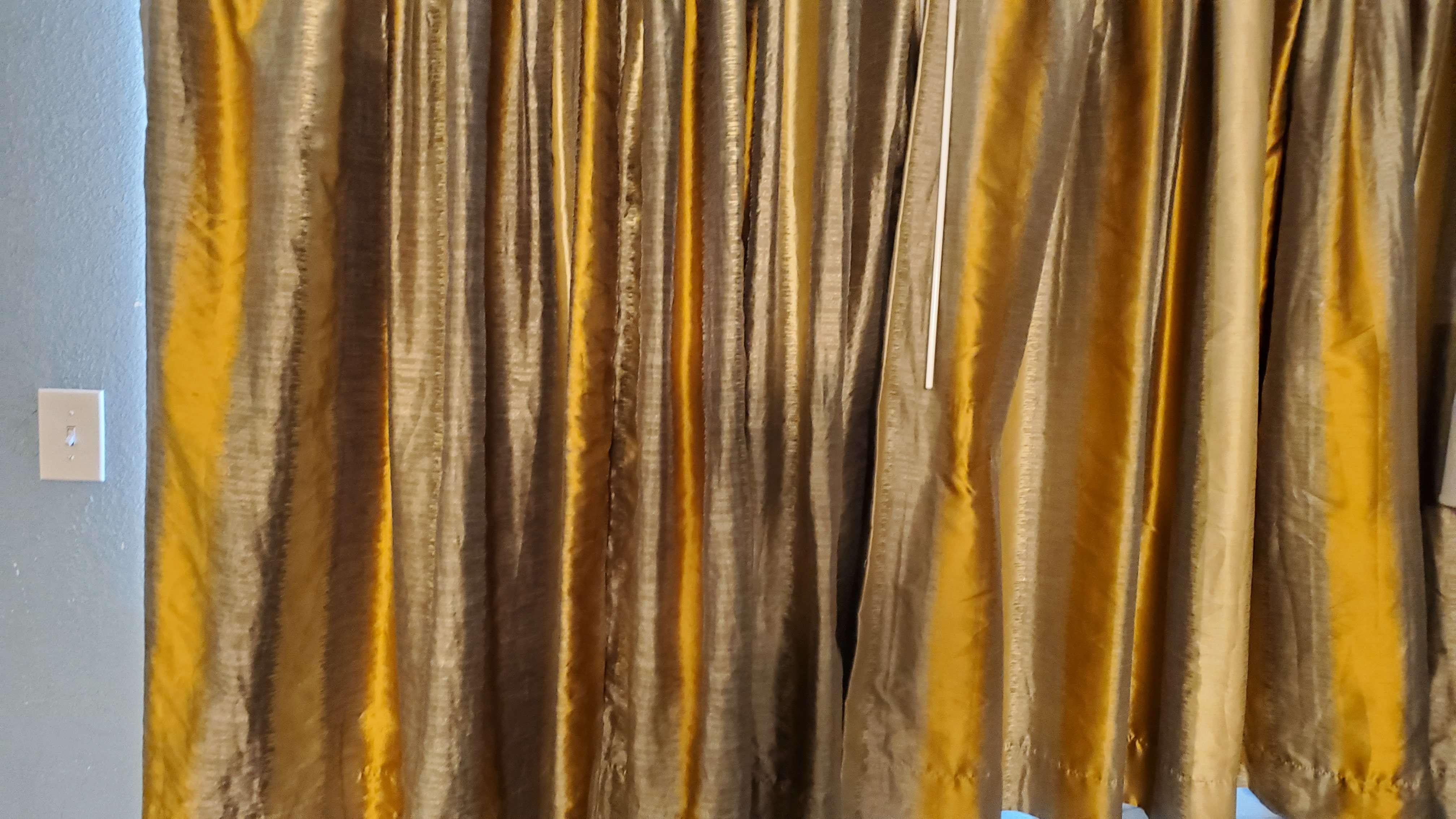 Drapes looked like they had not been cleaned since the 60's