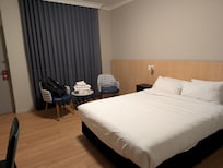 Bedroom Image 1