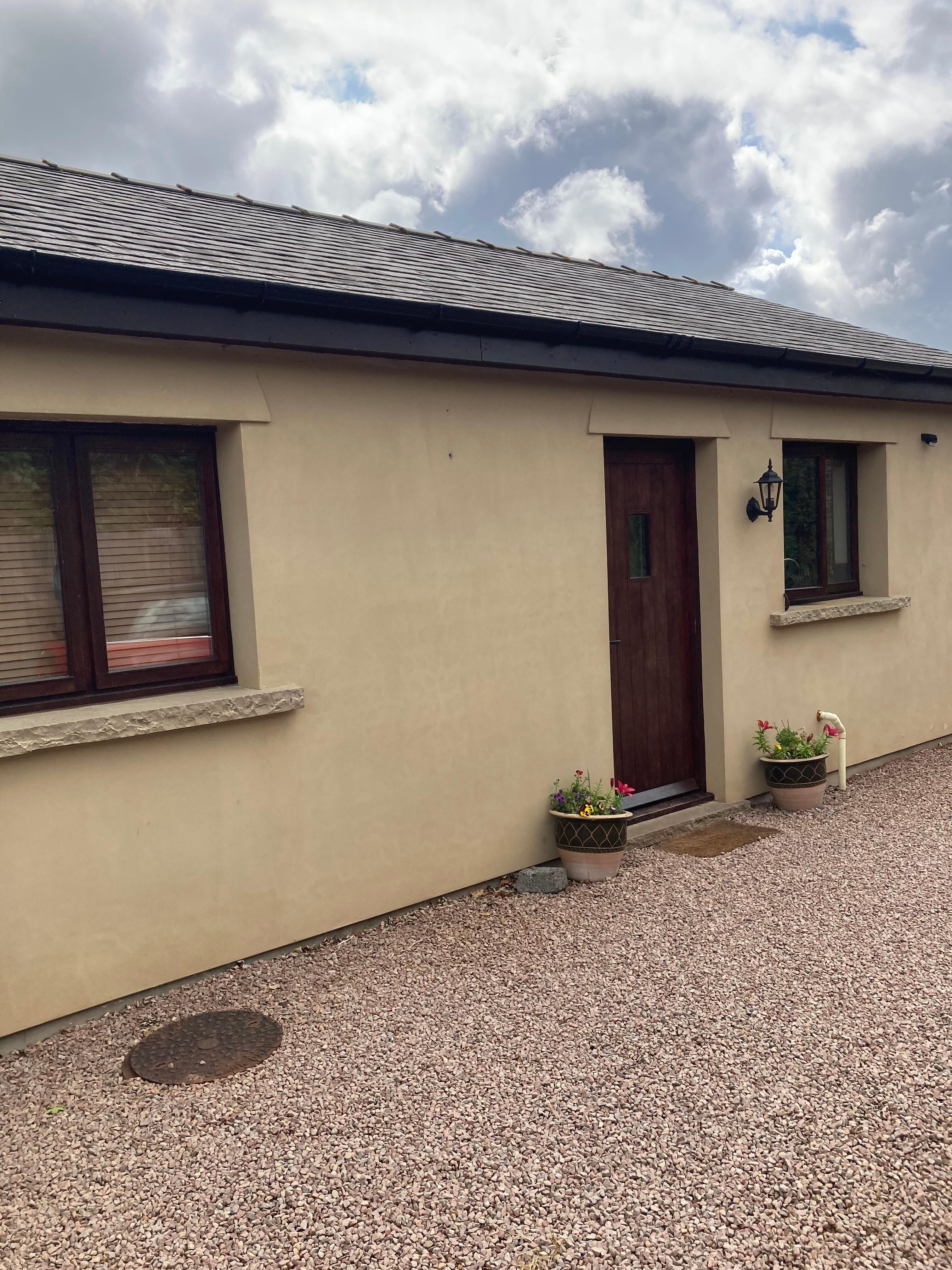 Lovely cottage with parking