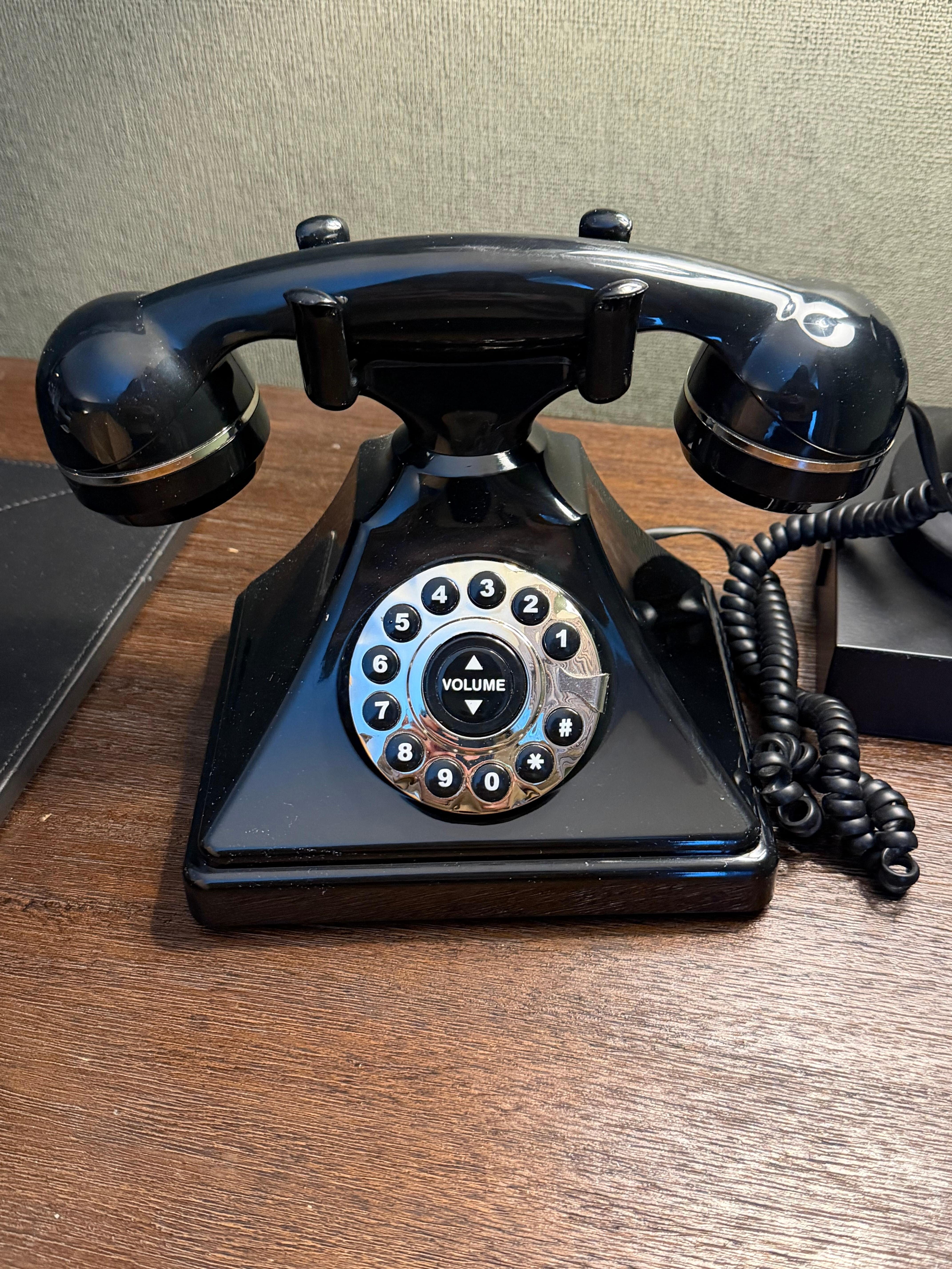 In room telephone was old school 