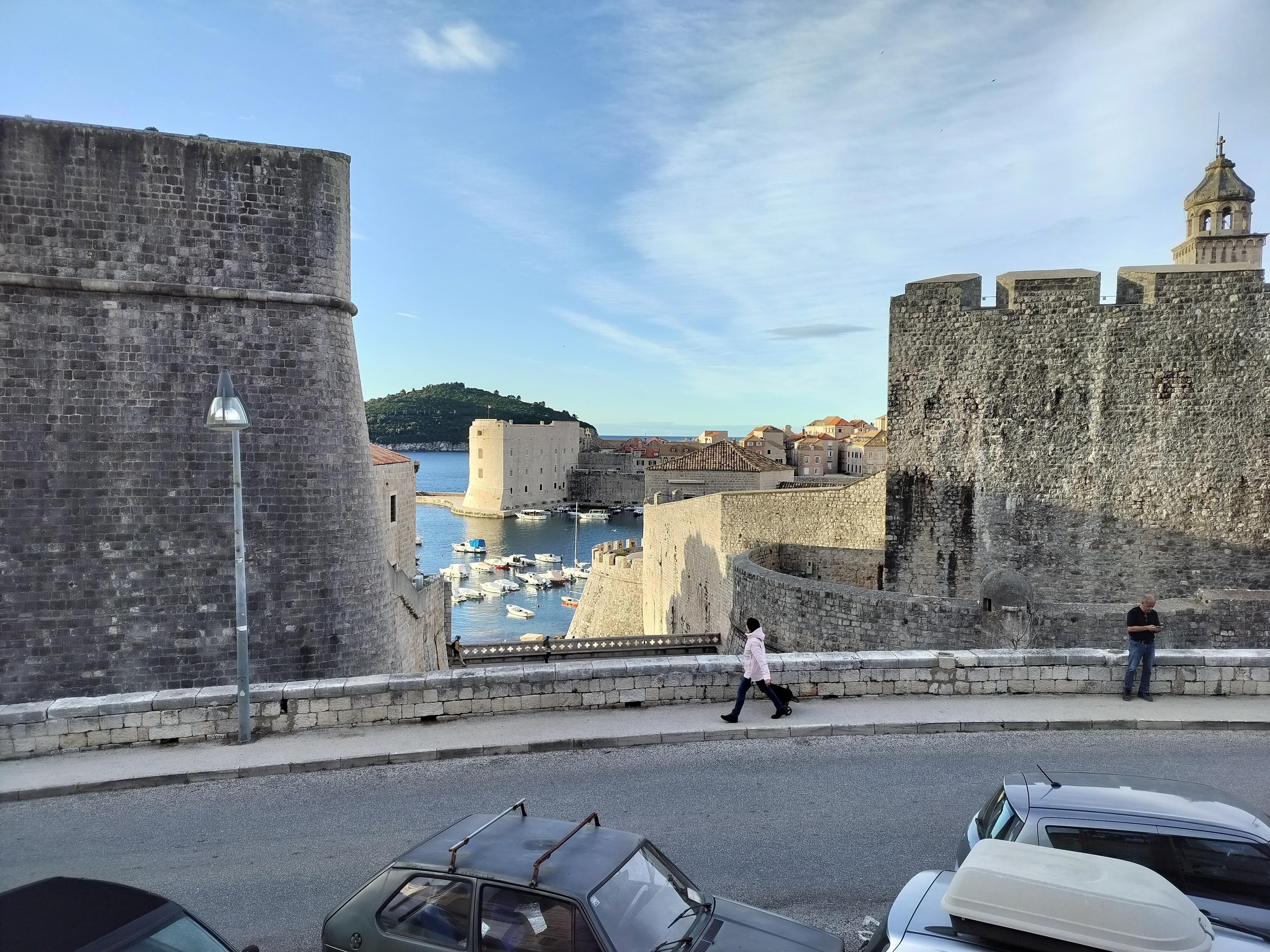 Udsigt fra køkken/terrasse