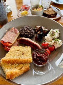 Full Irish breakfast included