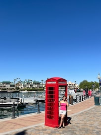 Walking distance to main attractions.