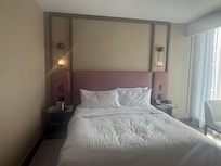 King size bed