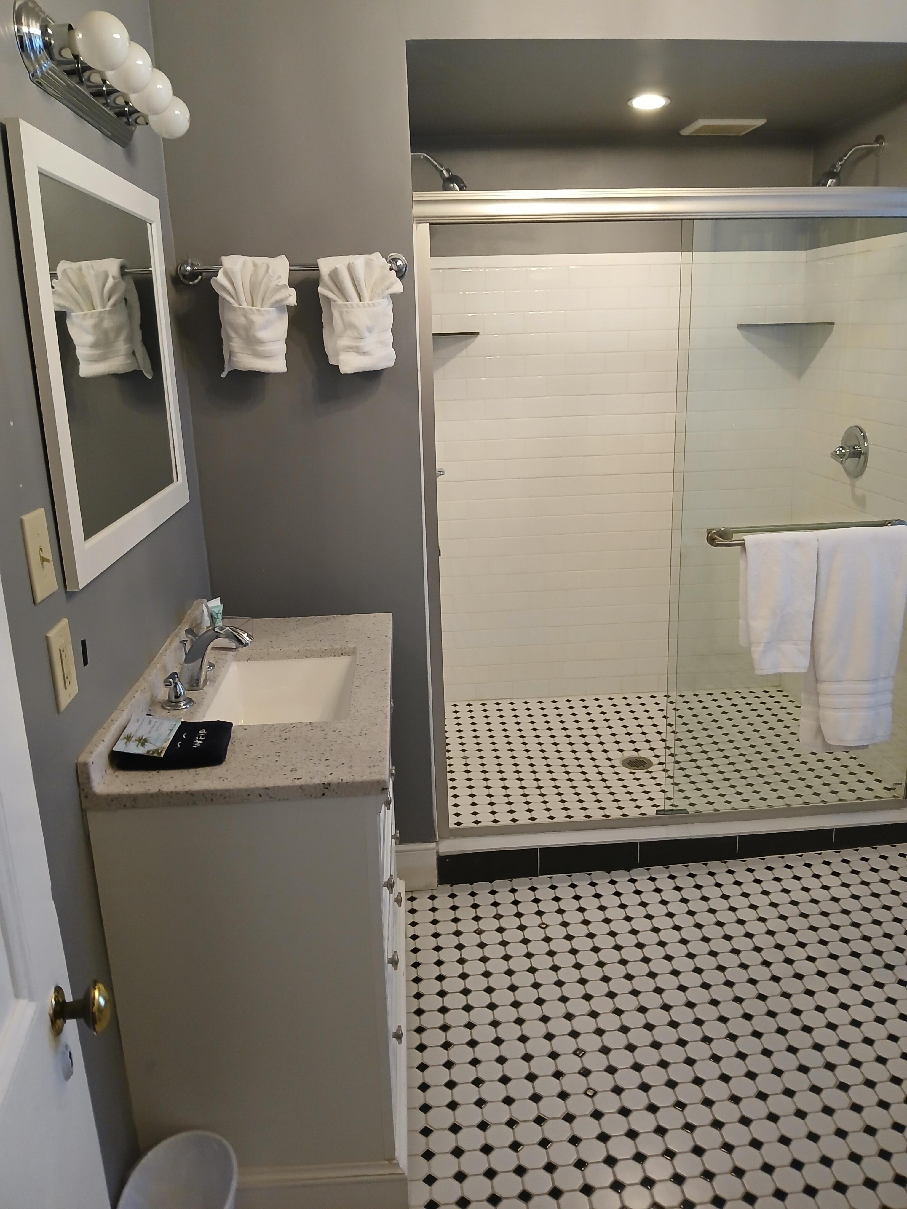 Never seen a working shower with two shower heads