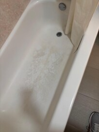 Tub stains