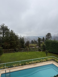 Arkadaş grubu veya aile için gayet güzel bir ev