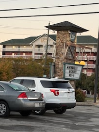 I forgot to take pictures of the inside, but here’s one of the front!! The river sounded so good!! Was a great place