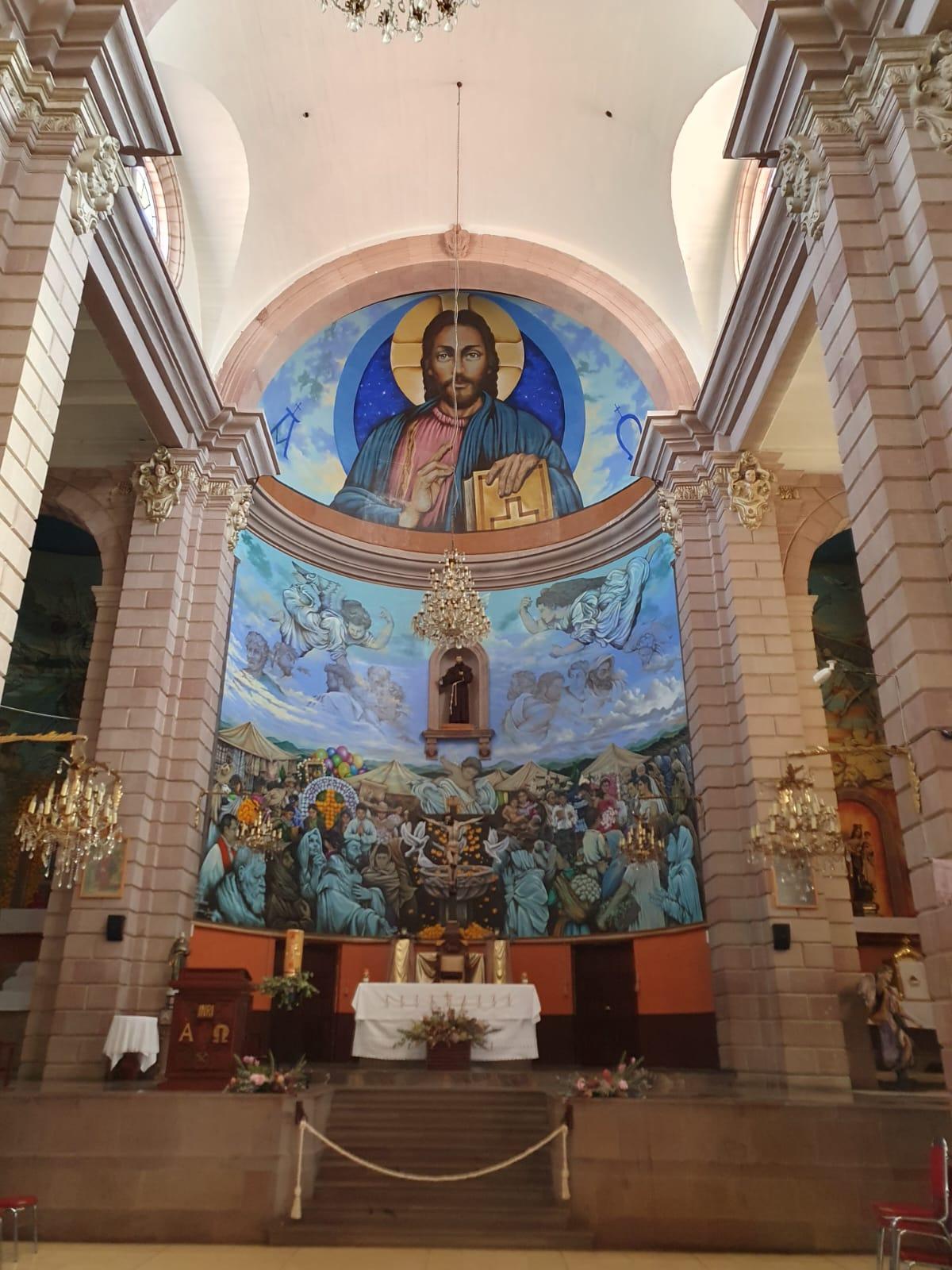 Altar principal de la Iglesia de San Francisco de Asis