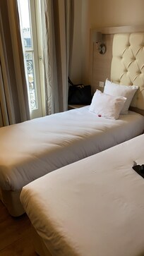 Twin beds pull apart