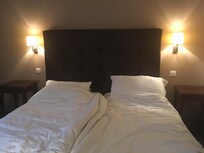 Cabeceira diferente das fotos