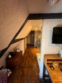 Room 4
