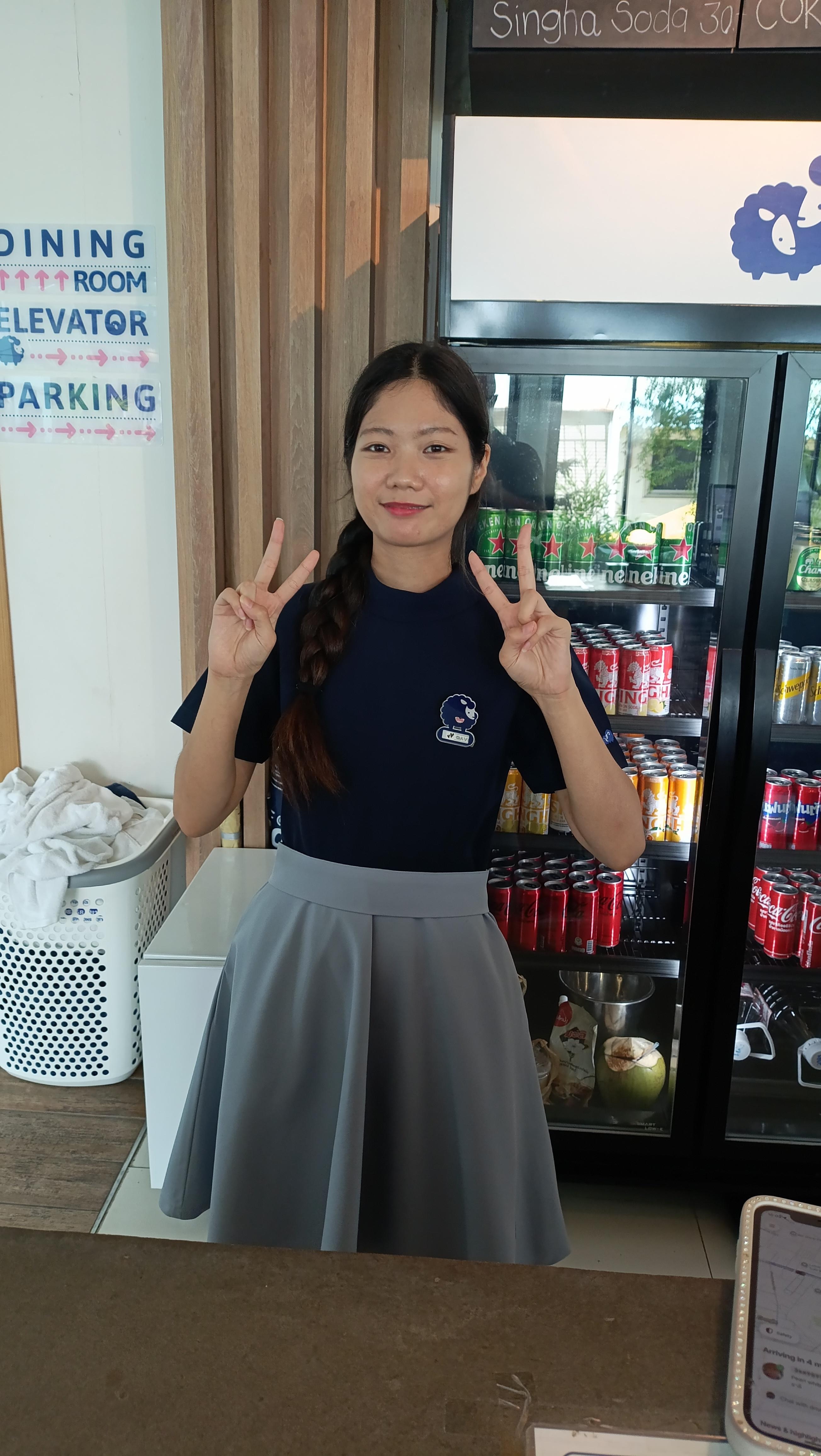 Gave, the friendly and helpful.
