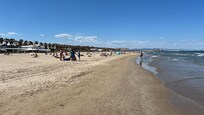 Stadtstrand von Valencia 5 Minuten zu Fuss.