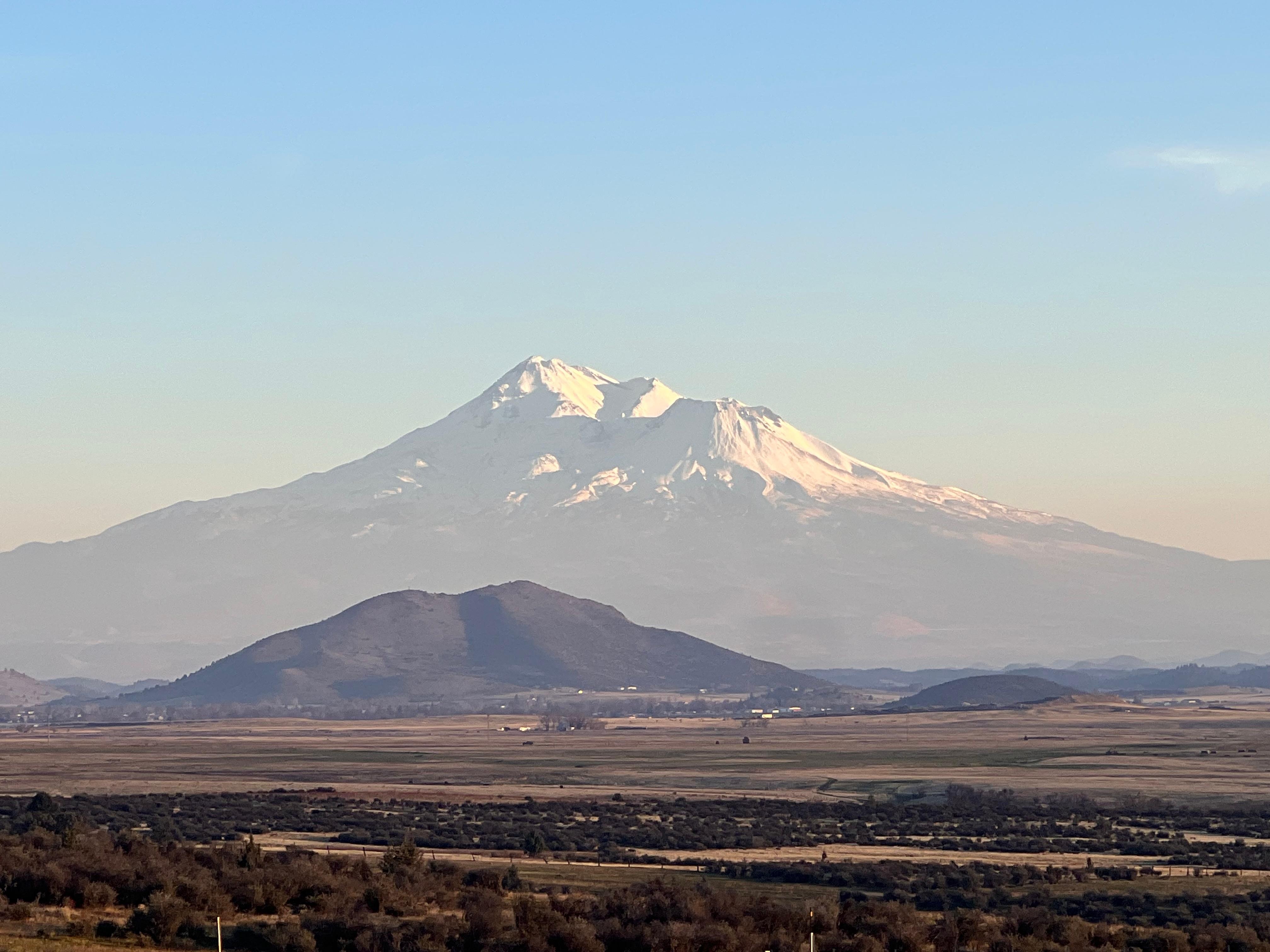Nearby Mount Shasta 