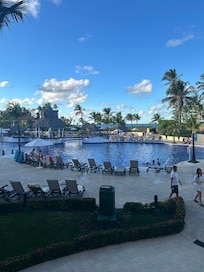 Main pool, beautiful area