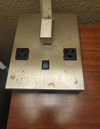Night stand lamp. Stuff is to old.