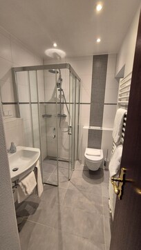 Moderne Badezimmer