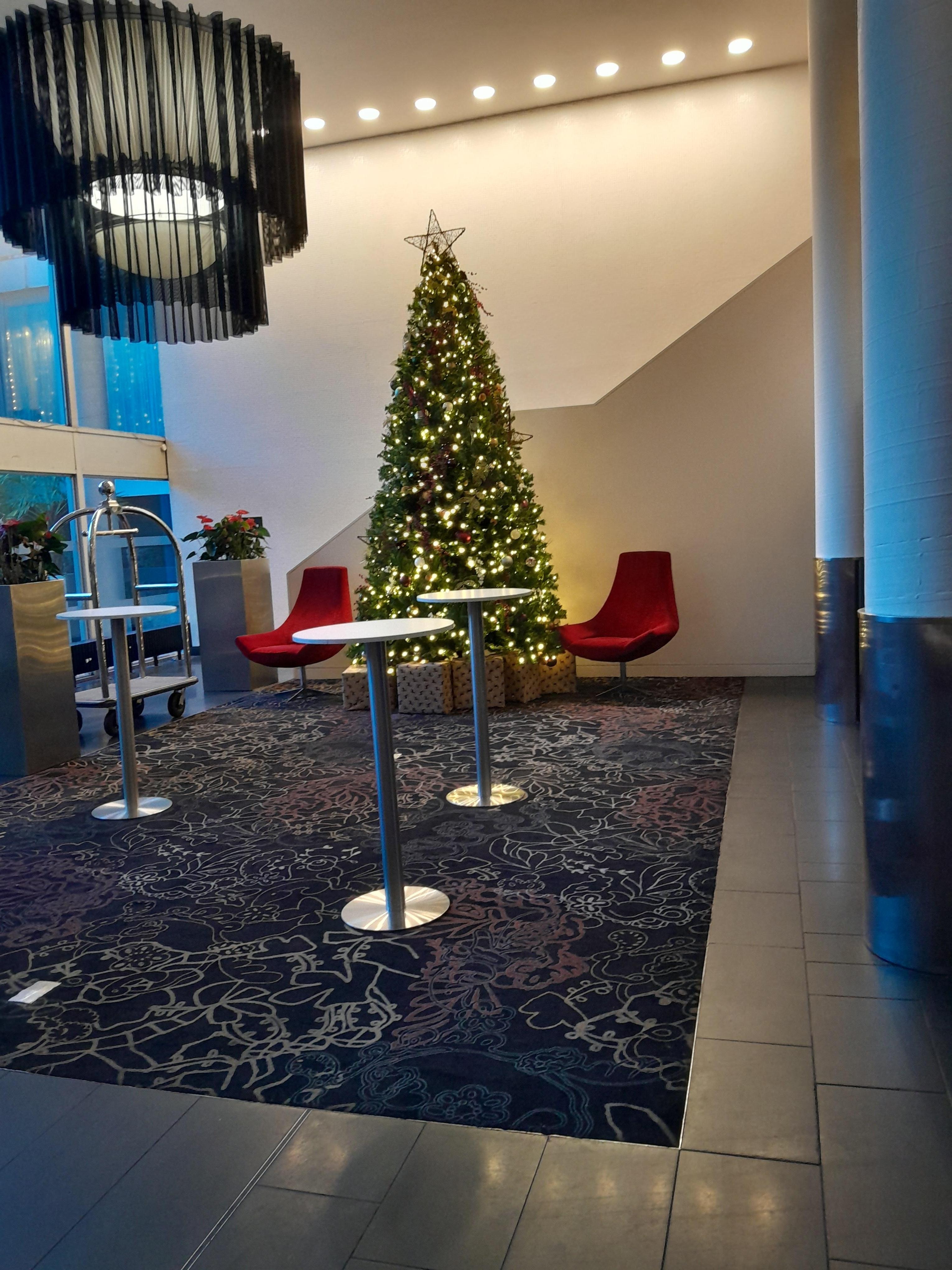 Very festive in the lobby.