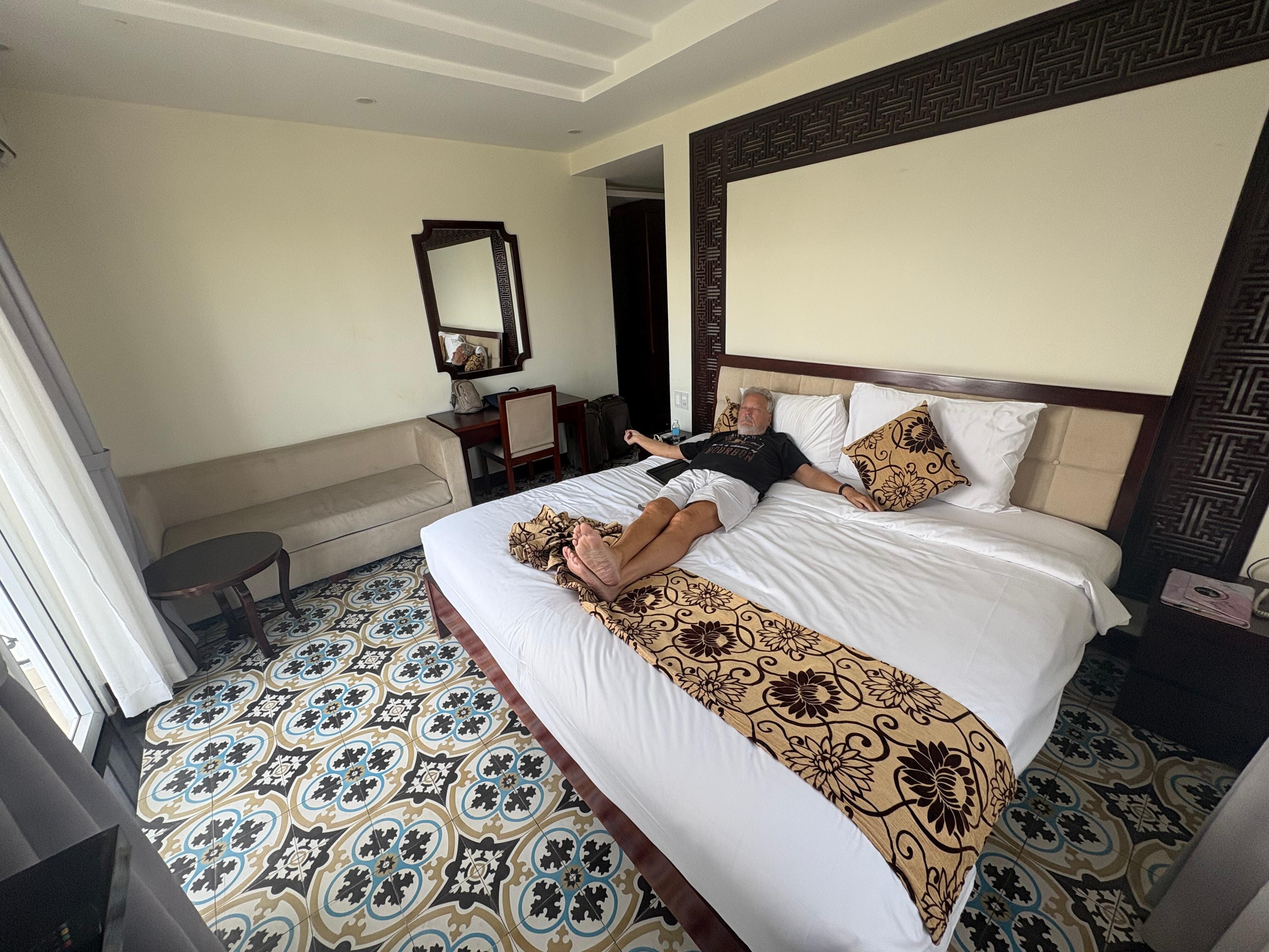 King size bed