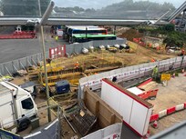 Werkzaamheden onder ons slaapkamerraam.