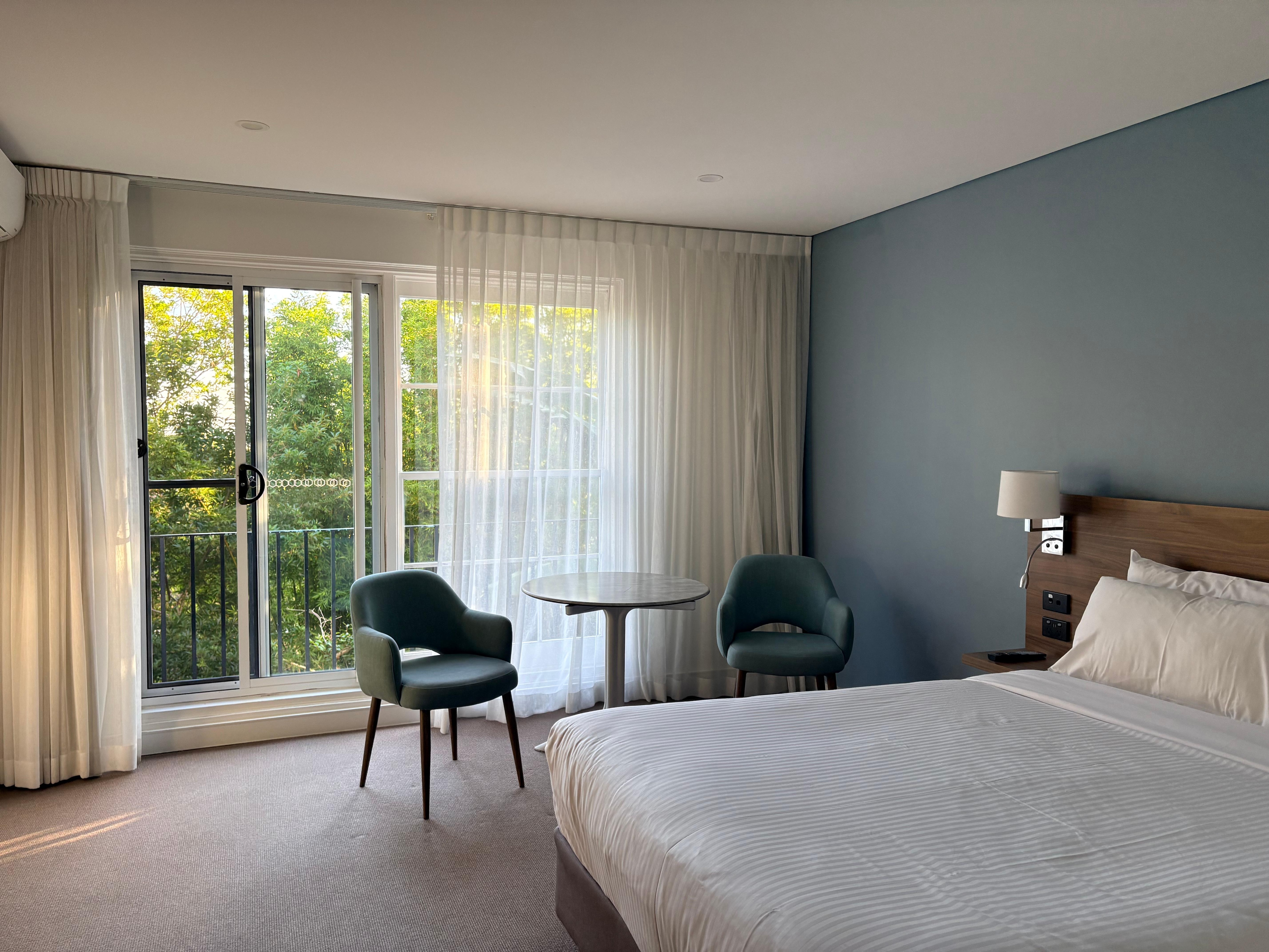 Large comfortable room