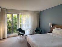 Large comfortable room