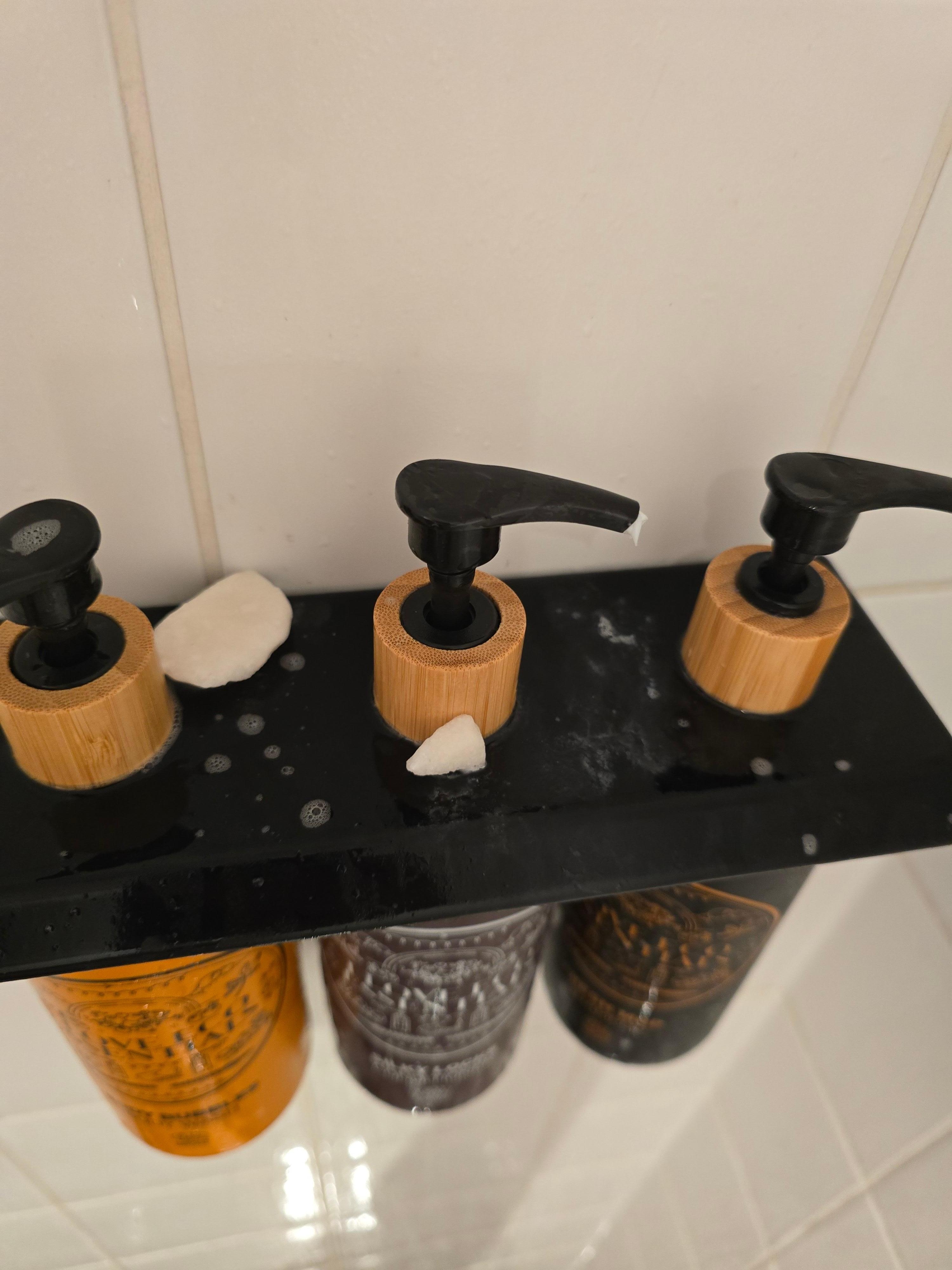 Når vi ga beskjed om mangelfull renhold i dusj