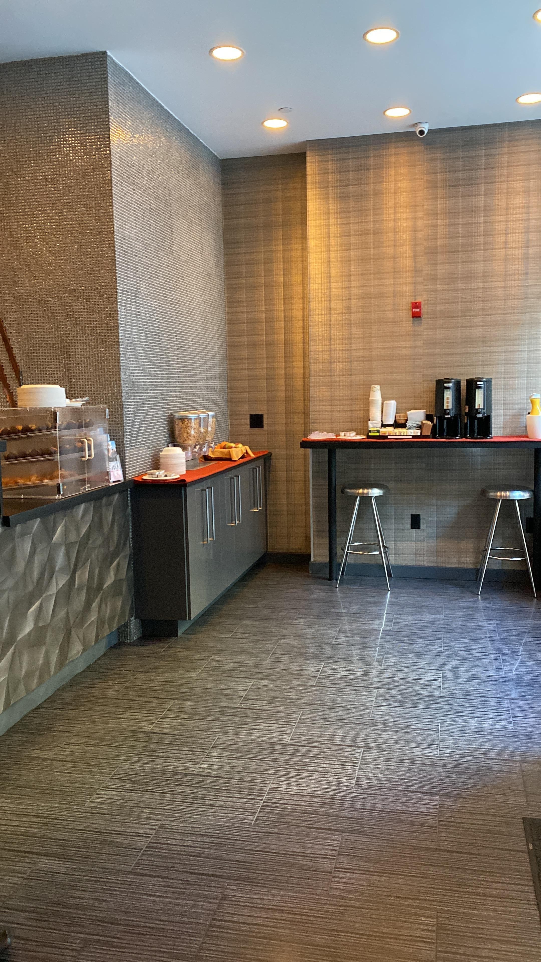 早還7-9就在大堂