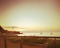 Lever de soleil sur le port de Bastia un juste avant de prendre le bateau