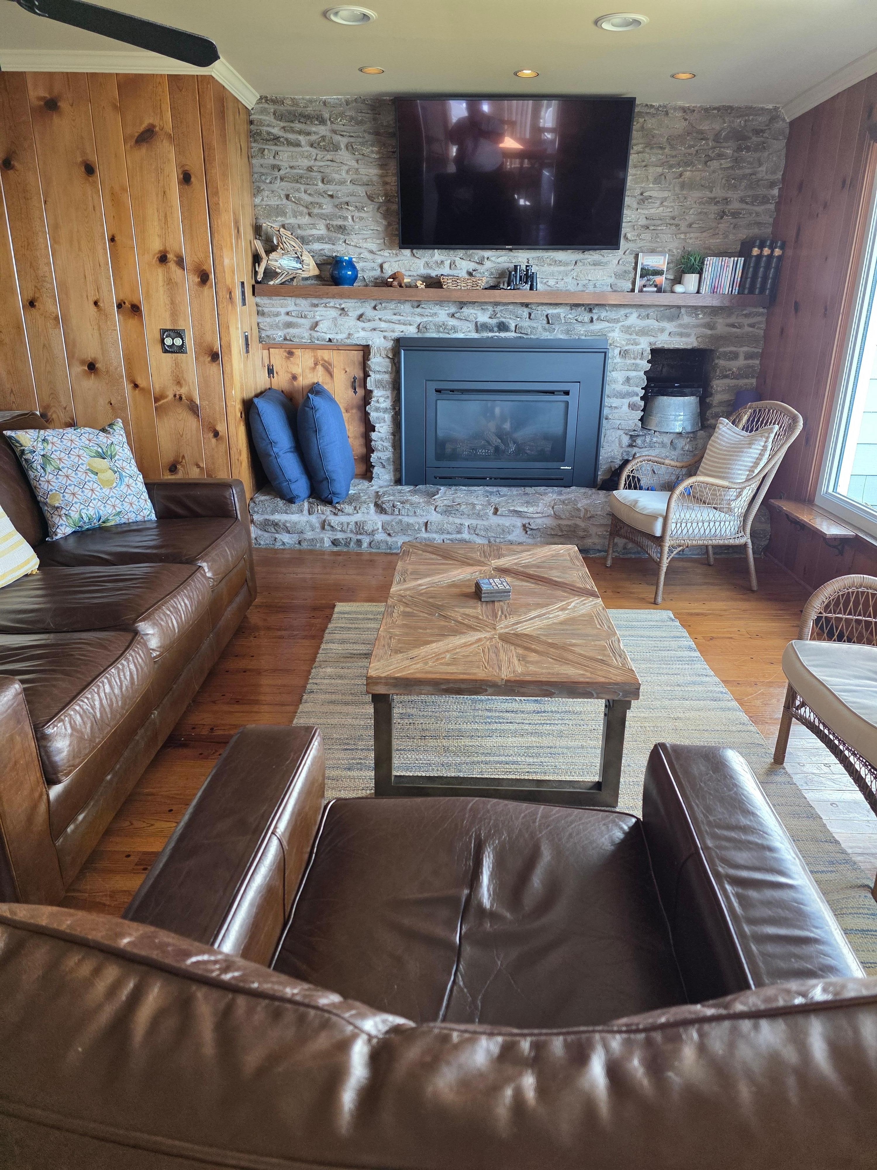 The very welcoming and comfortable living room which happens to have a spectacular view.