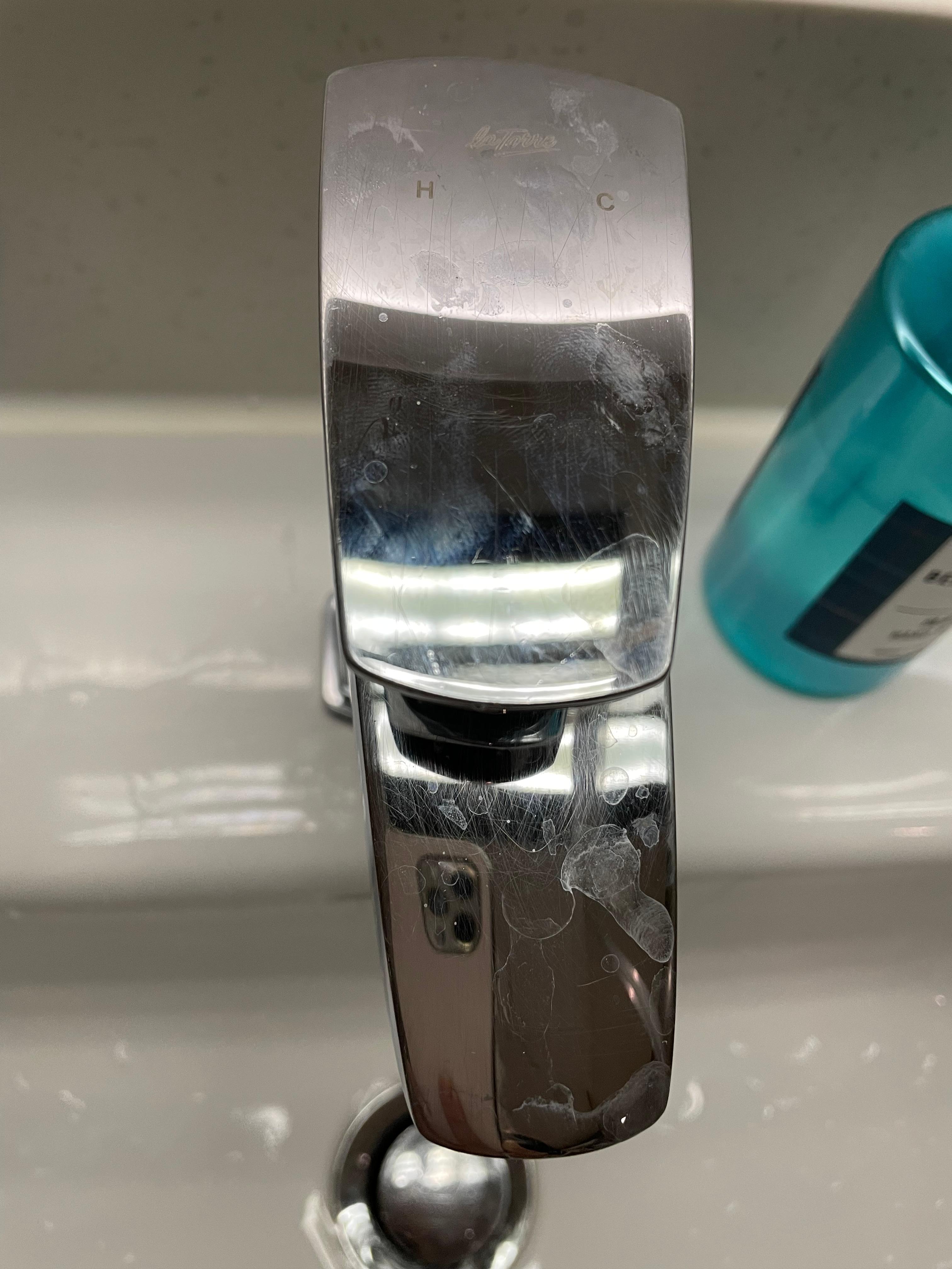 水嚨頭沒擦乾淨