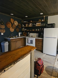 Kitchen area