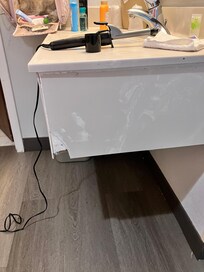 Bathroom sink