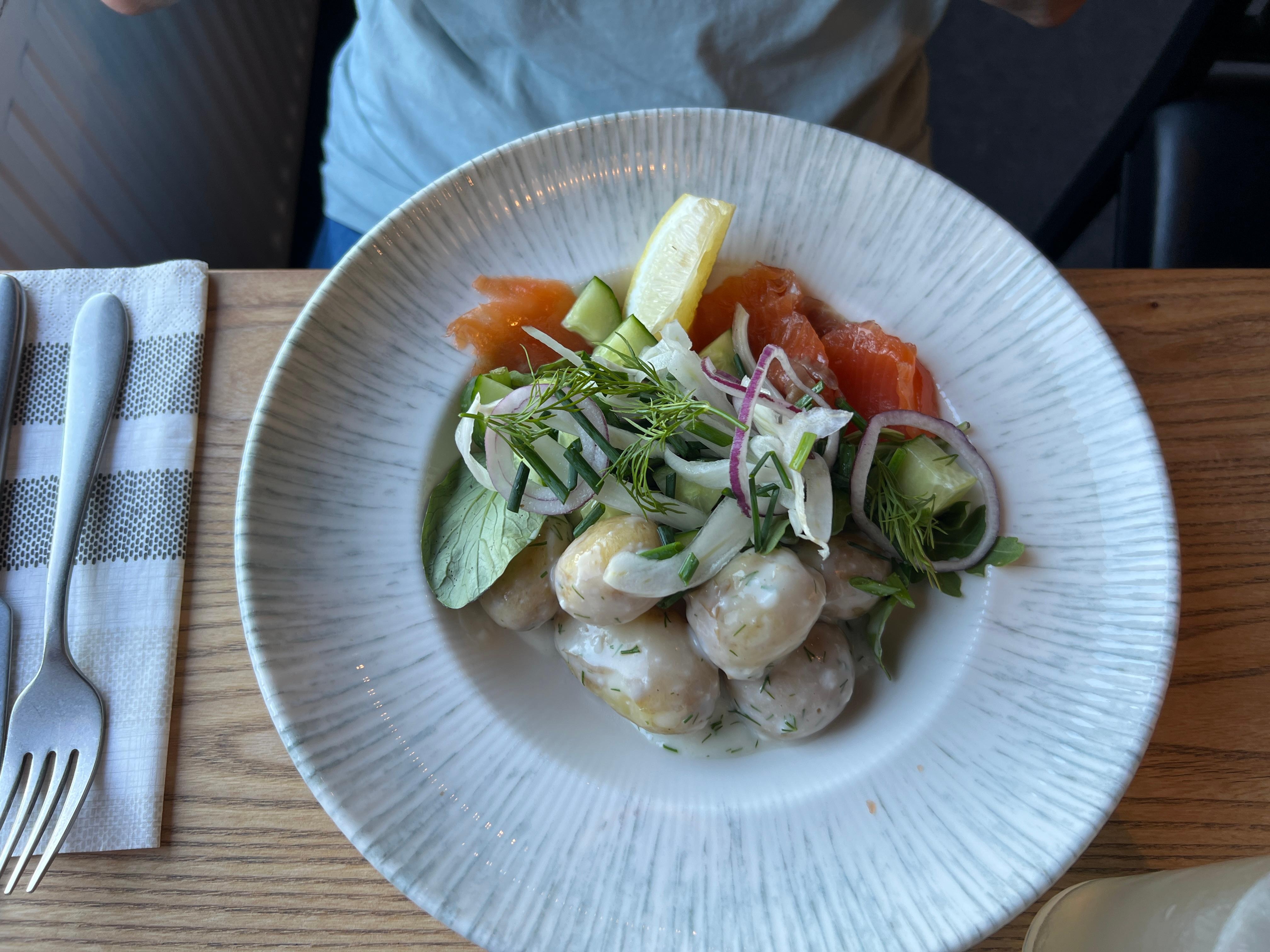 Flädermarinerad regnbågslax