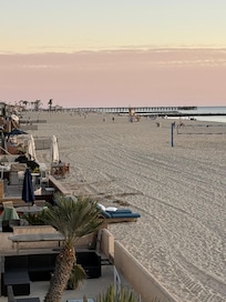 View down beach to South.