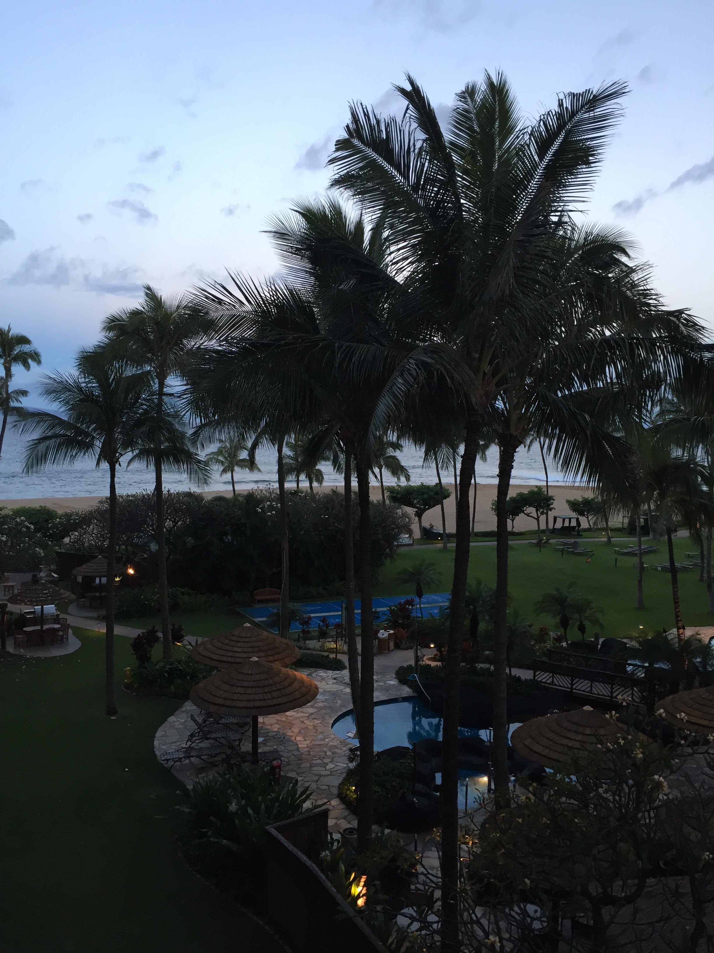 You can upload your resume, in txt or with basic html formatting, to their site with employers looking to hire in hawaii could be searching on specific keywords that will bring you up in a search. maui ocean club molokai maui