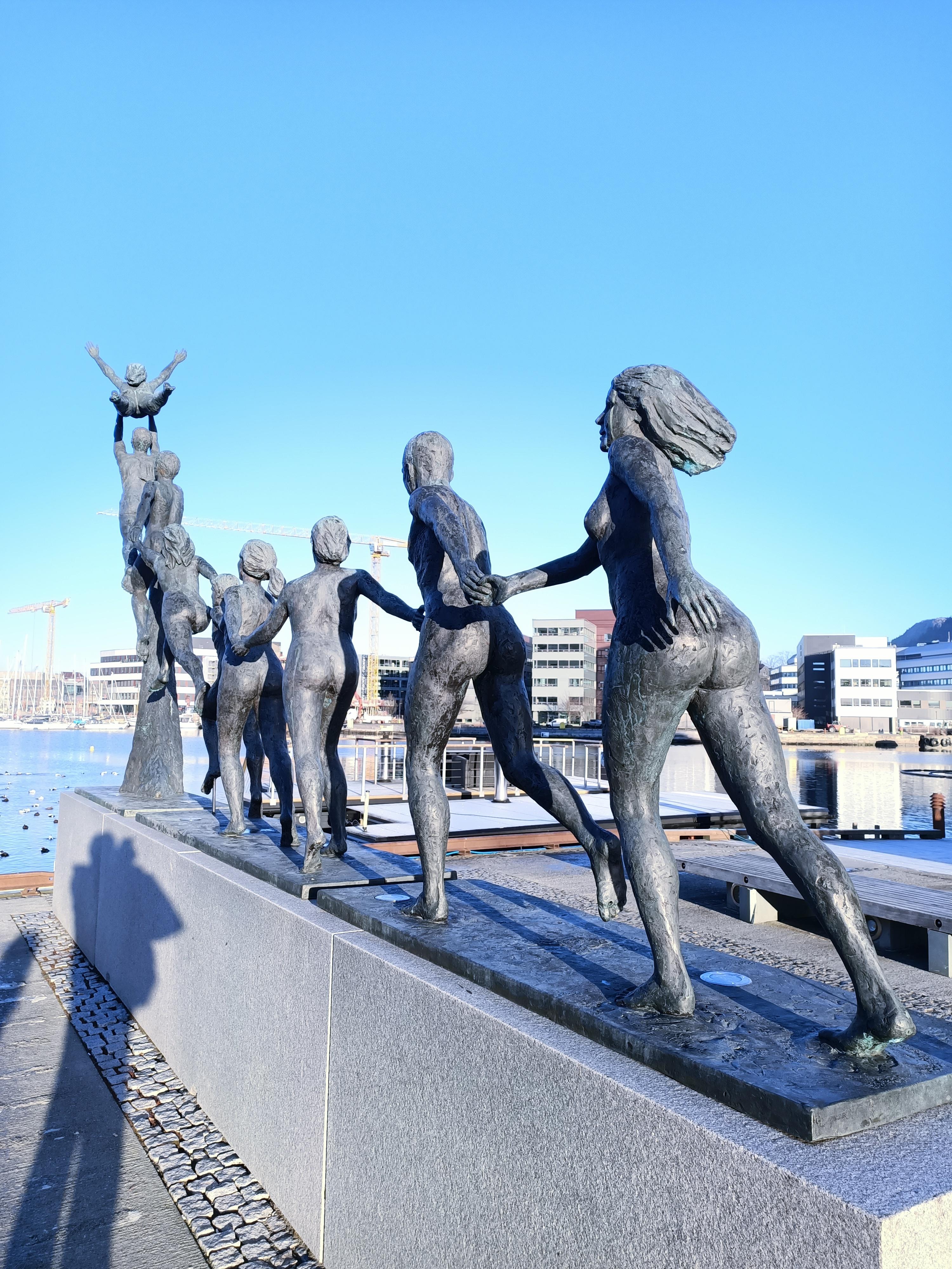 Waterfront architecture 